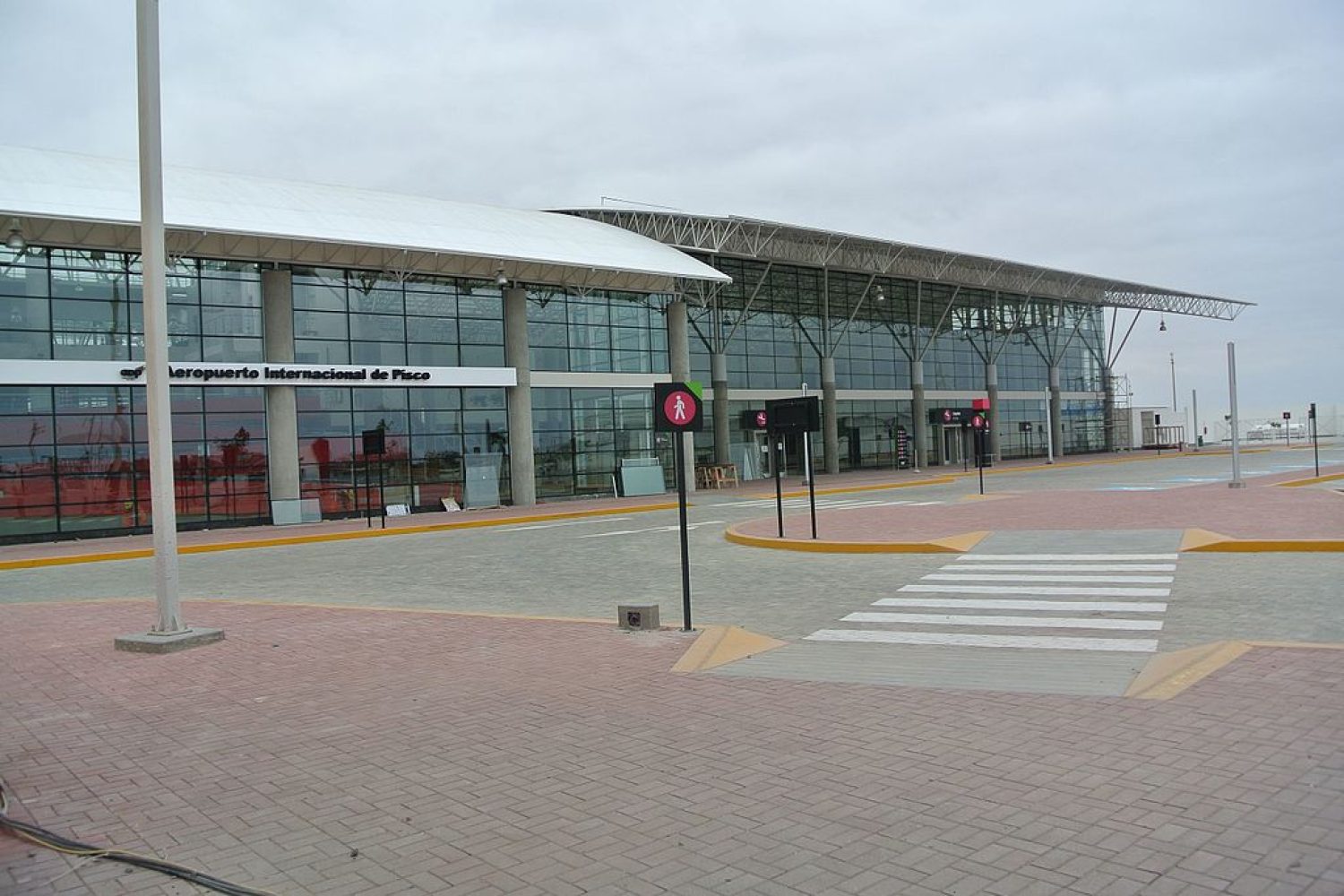 Aeropuerto_Pisco_2015